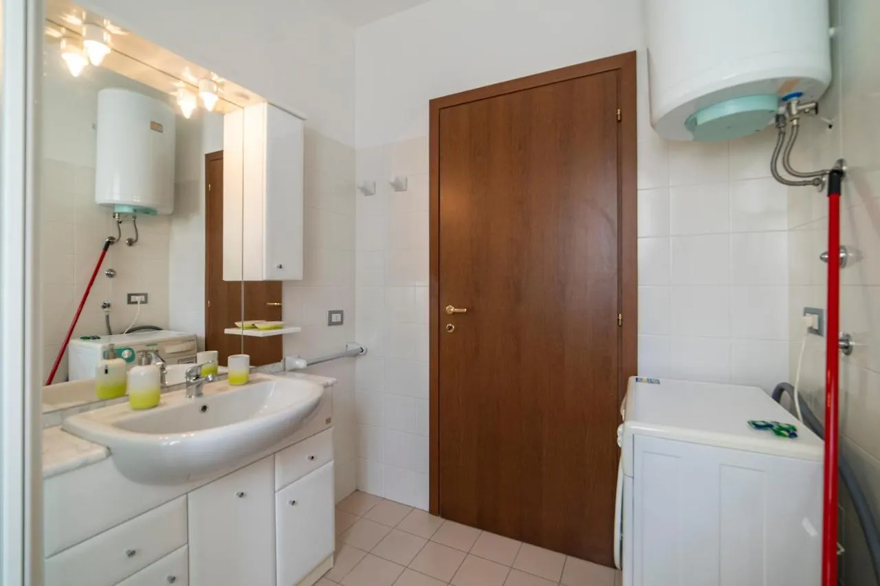 La Tana Al Sole Appartement Brescia 0*,  Italië
