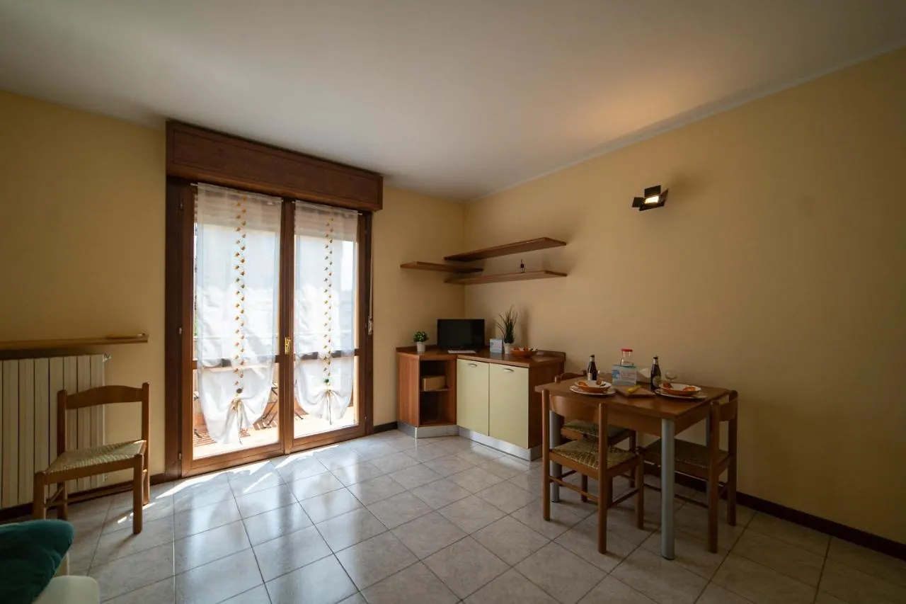 La Tana Al Sole Appartement Brescia 0*,